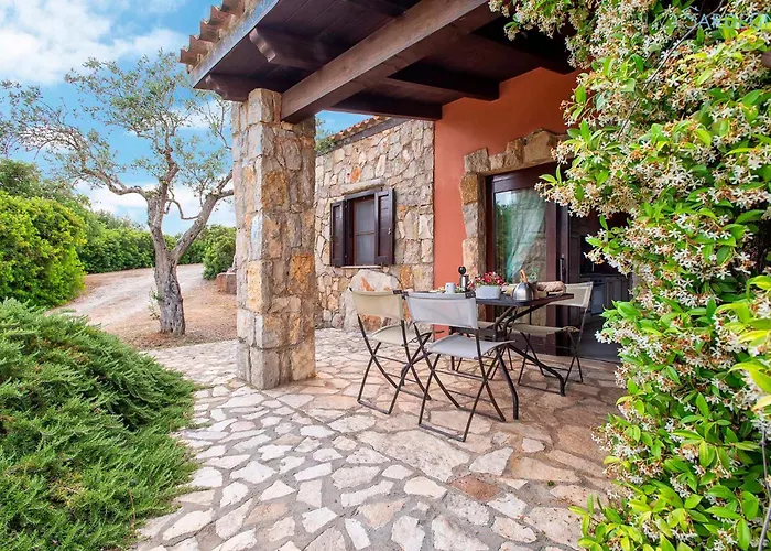 Ginestre With Pool In The Nature Park Of Porto Conte