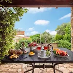 Villa Ginestre With Pool In The Nature Park Of Porto Conte Santa Maria la Palma