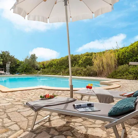 Ginestre With Pool In The Nature Park Of Porto Conte Villa