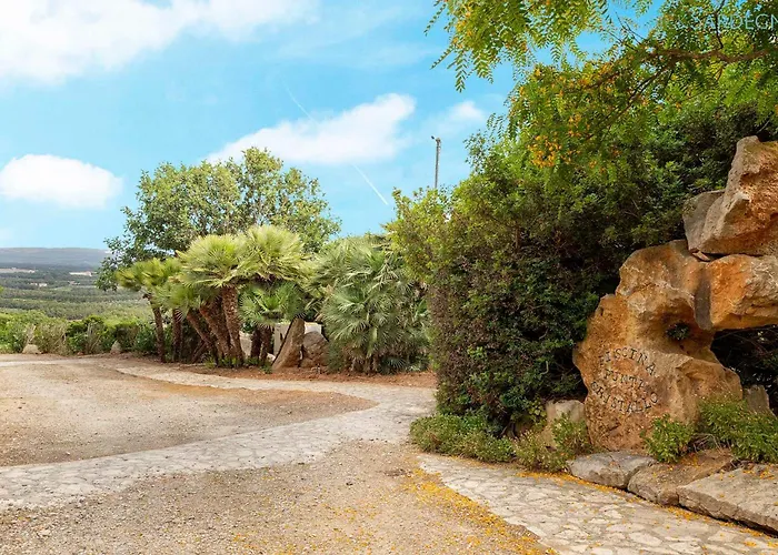 Ginestre With Pool In The Nature Park Of Porto Conte Villa *