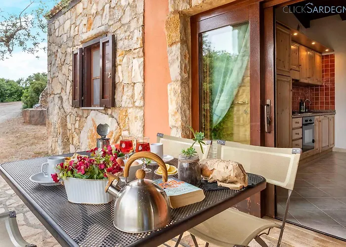 Ginestre With Pool In The Nature Park Of Porto Conte Villa *