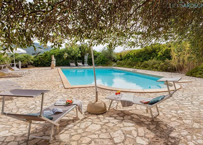 Ginestre With Pool In The Nature Park Of Porto Conte Villa