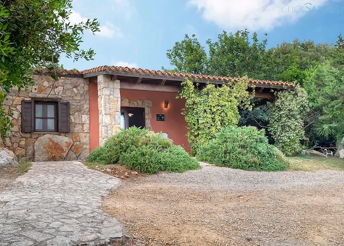 Villa Ginestre With Pool In The Nature Park Of Porto Conte *
